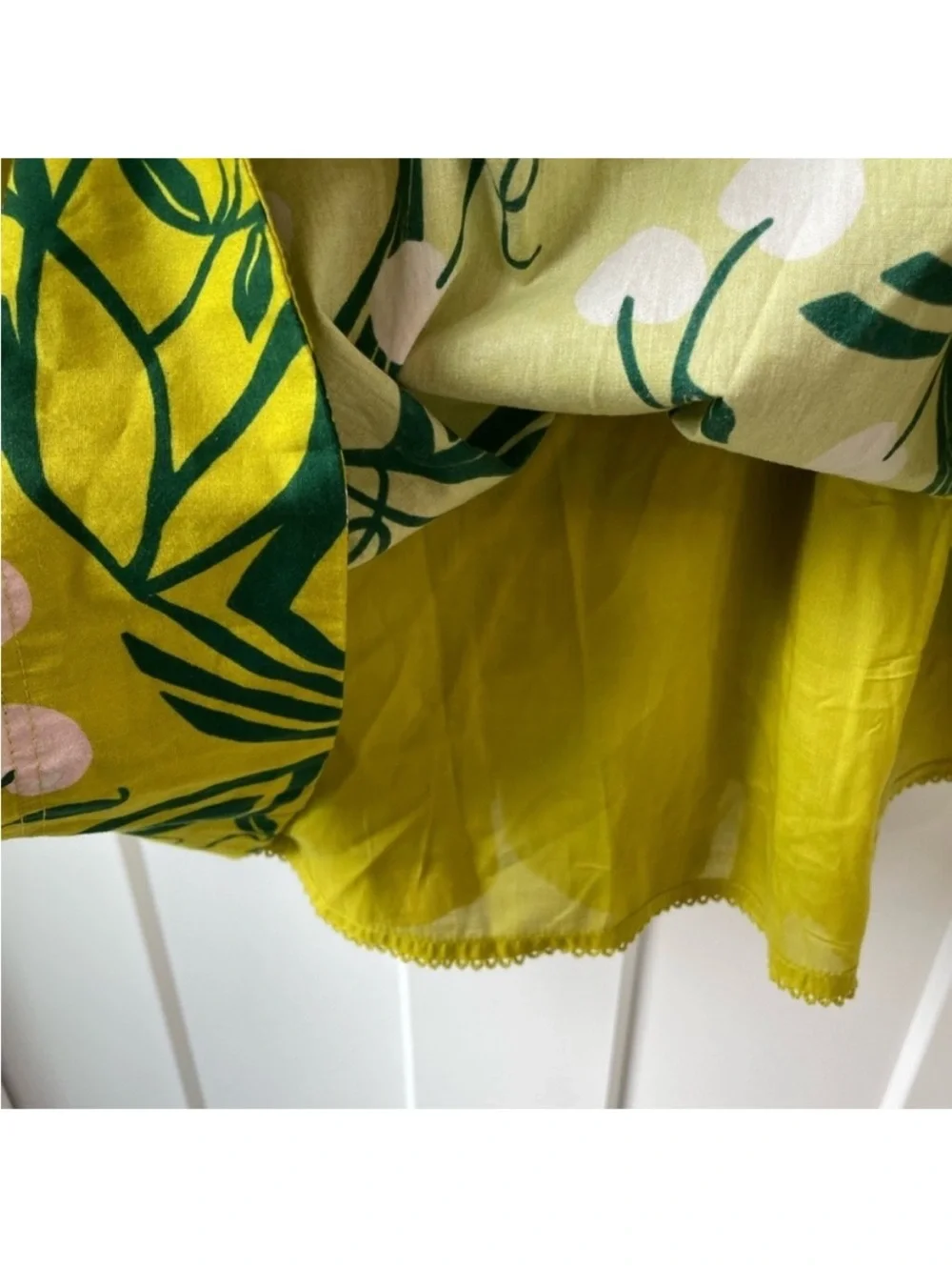 Maeve Puff-Sleeve Sweetheart Dress in Cherry Chartreuse‎ - Picture 10 of 14